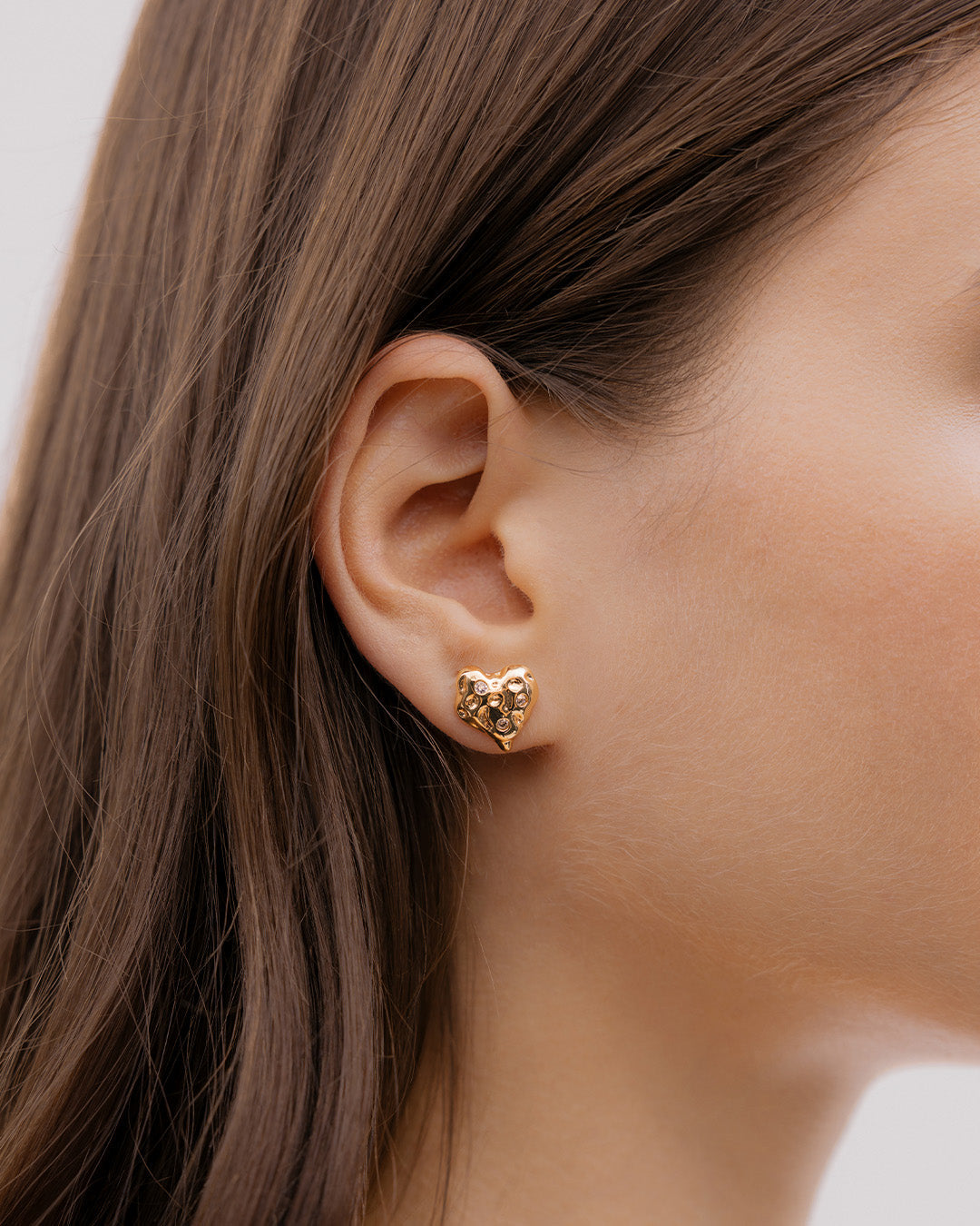 Aretes Corazón Cráter Oro