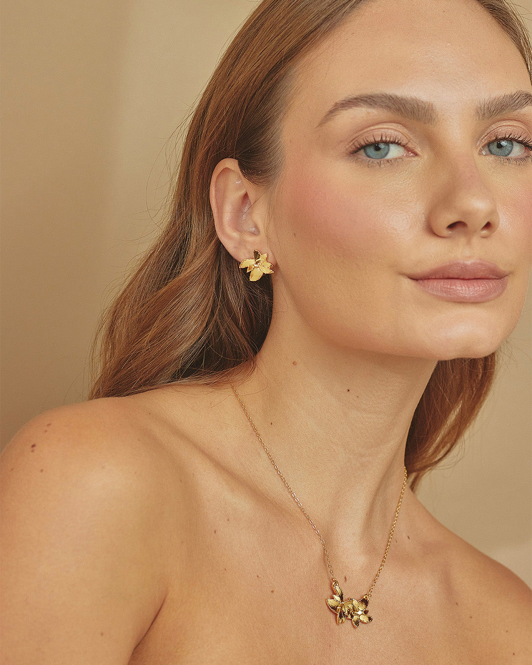 Set de Collar y Aretes Calia