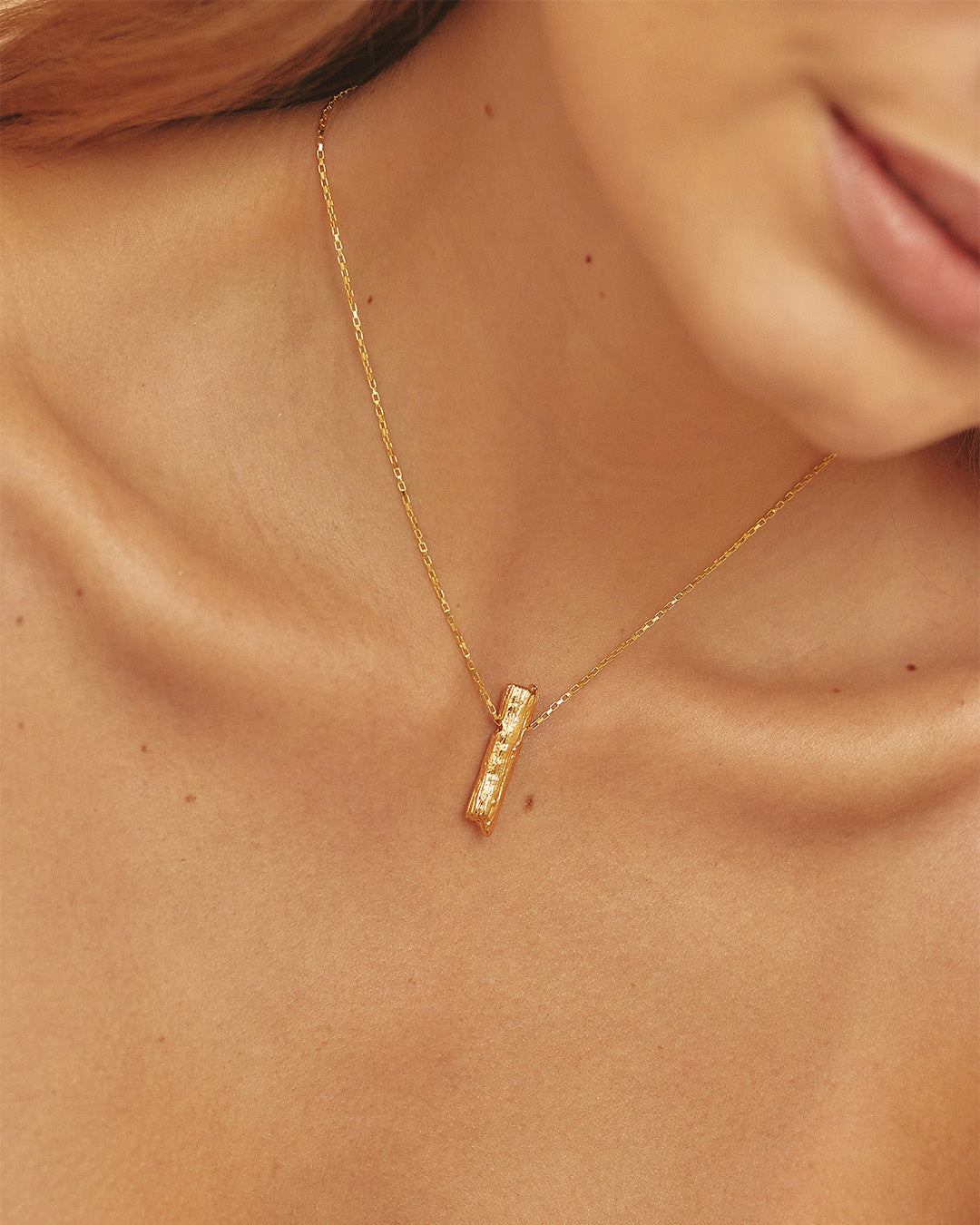 Set de Collar y Aretes Nogal
