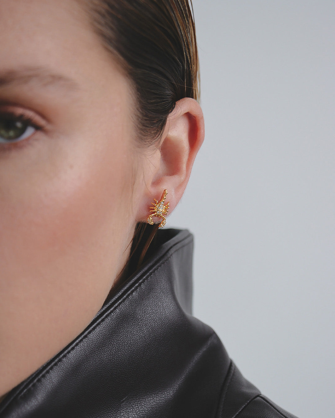 Aretes Escorpión Oro