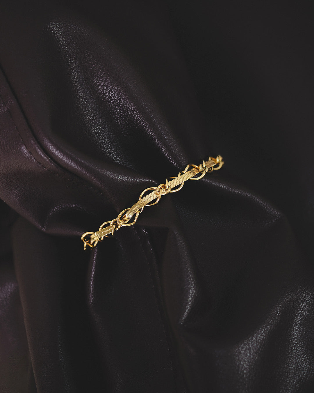 Pulsera Entrelazada Oro - Acero Inoxidable