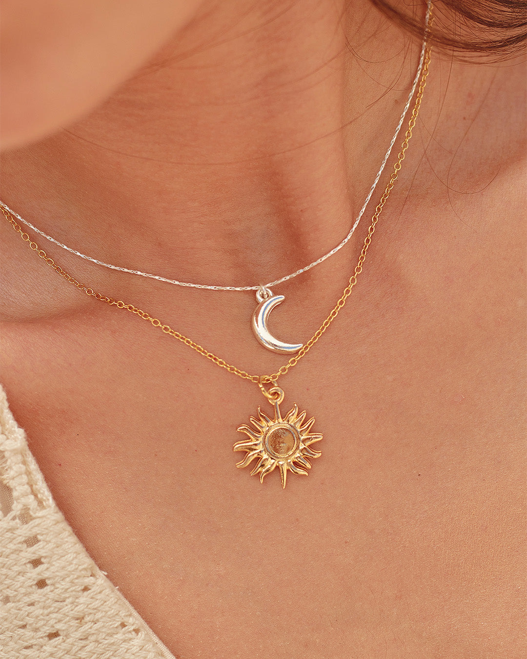 Set de 2 Collares Eclipse elaborados con cadena de bronce 